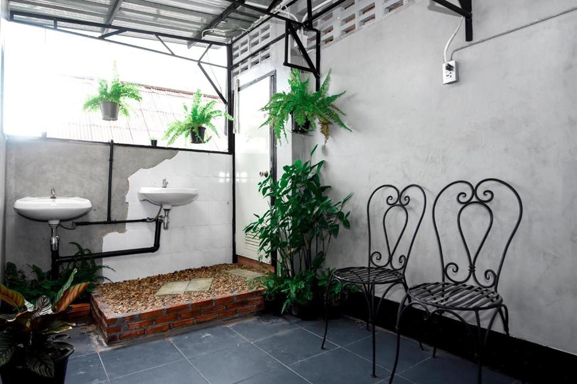 Kayan Hostel Chiang Mai Exterior foto